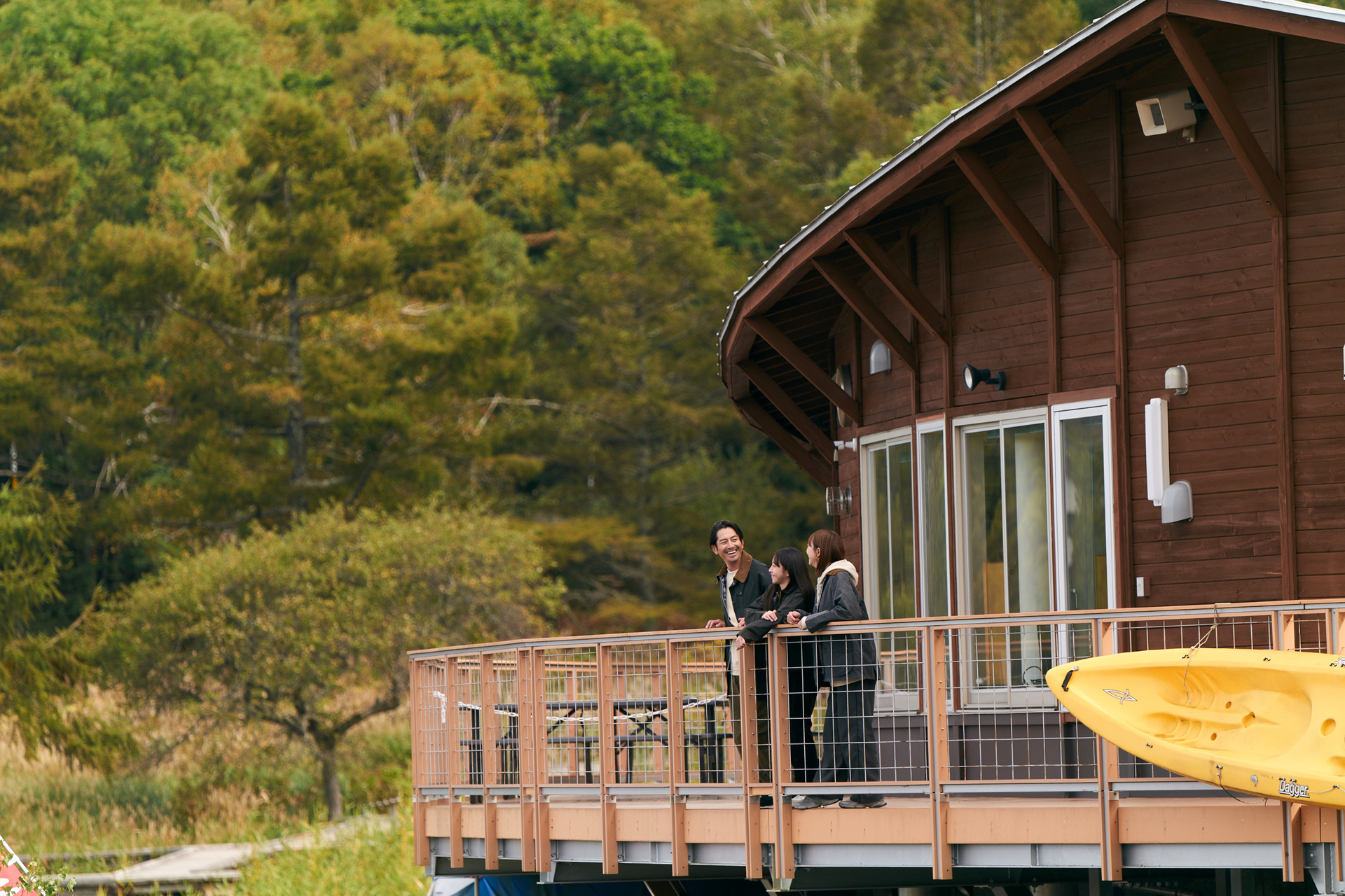 女神湖と肥野さん家族