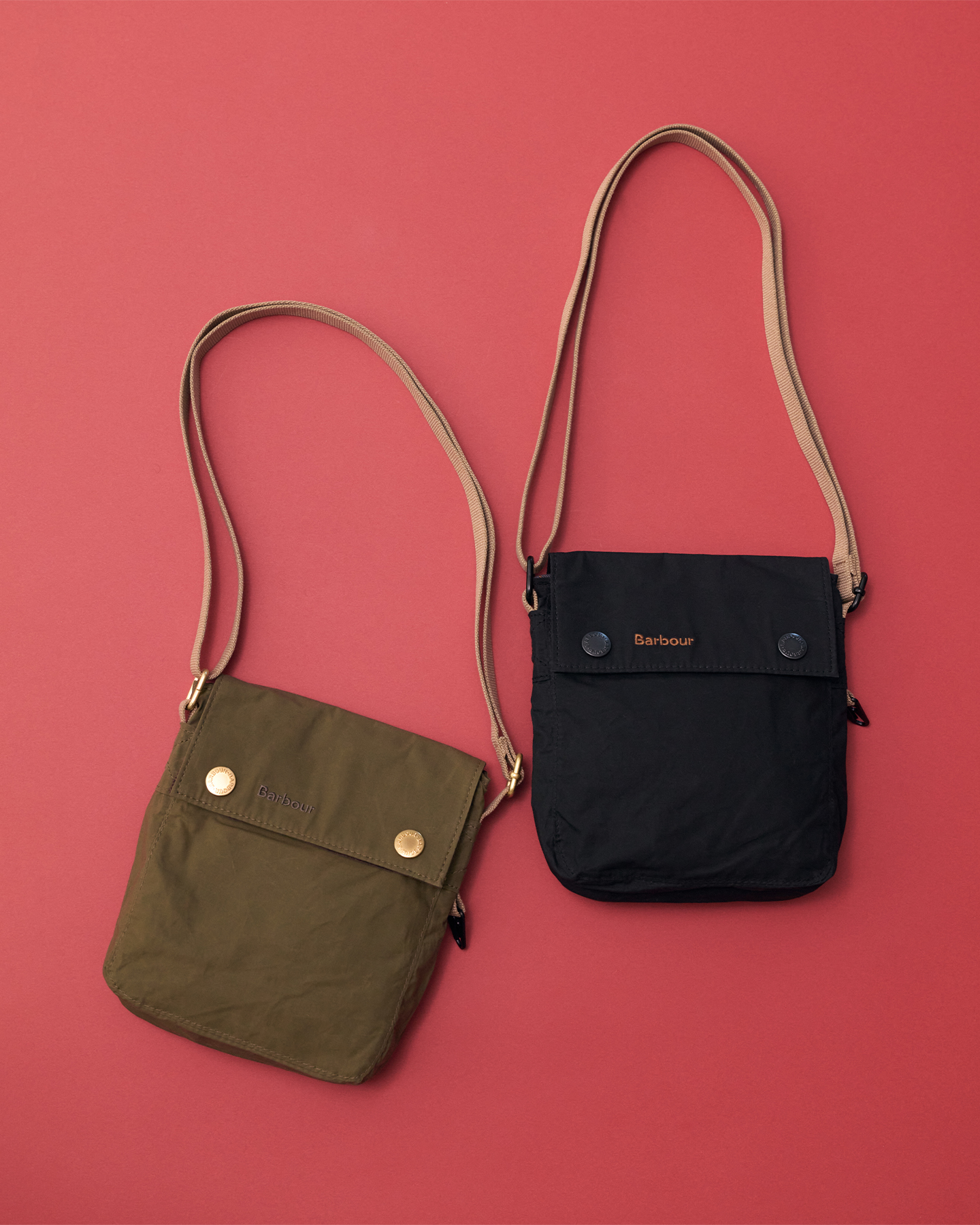 トランスポート クロスボディバッグ